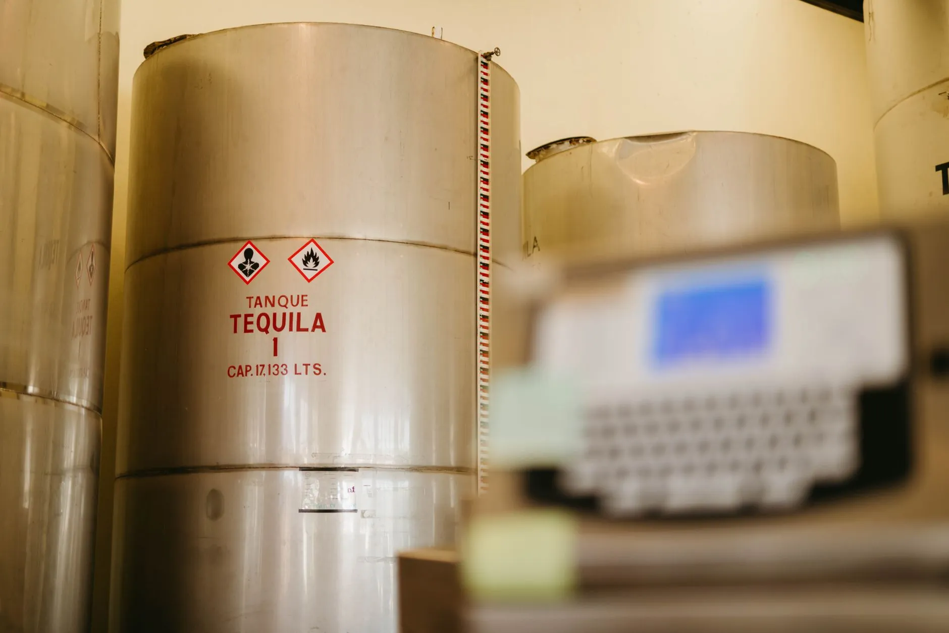 深圳手机配件行业现状与钢化膜市场需求分析