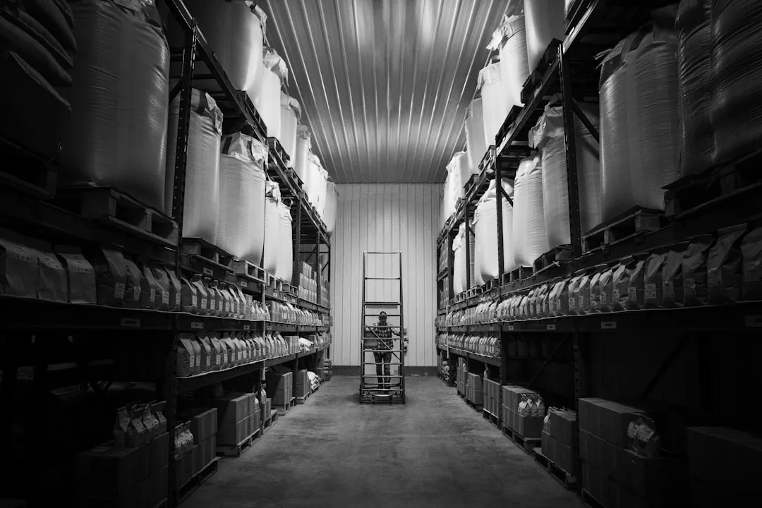 深圳墨冰科技手机壳与钢化膜产品线技术参数对比解析
